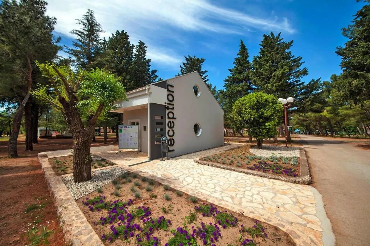 Mobile Home In Camping Paklenica, Starigrad, At The Beach Holiday home Starigrad Paklenica
