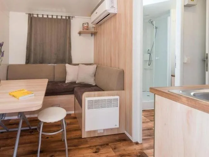 Holiday home Mobile Home In Camping Paklenica, Starigrad, At The Beach